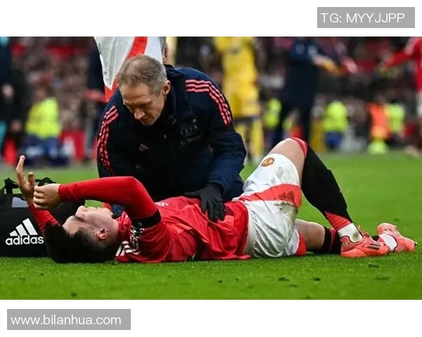 十字韧带受伤困扰足球巨星的复出之路与挑战解析