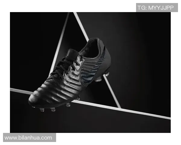 球星联名设计独特魅力 足球鞋品牌引领运动时尚新风潮
