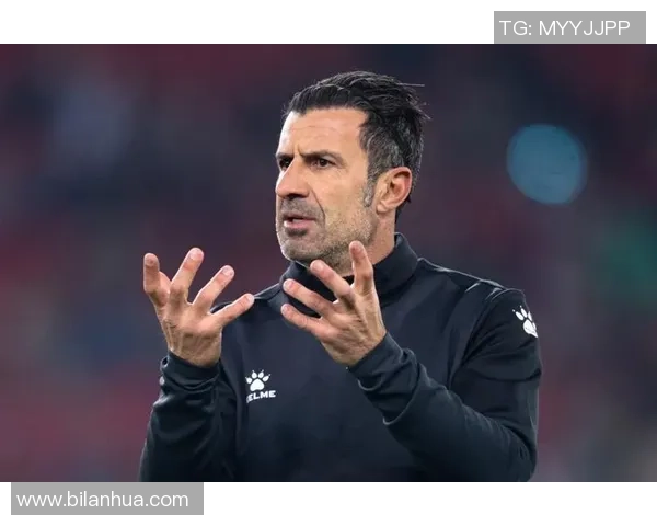 聚焦世界顶级足球球星白底定格瞬间展现绿茵赛场无尽魅力