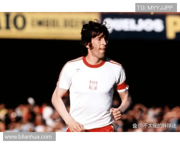 足球巨星退役背后的人生转折与辉煌记忆的延续